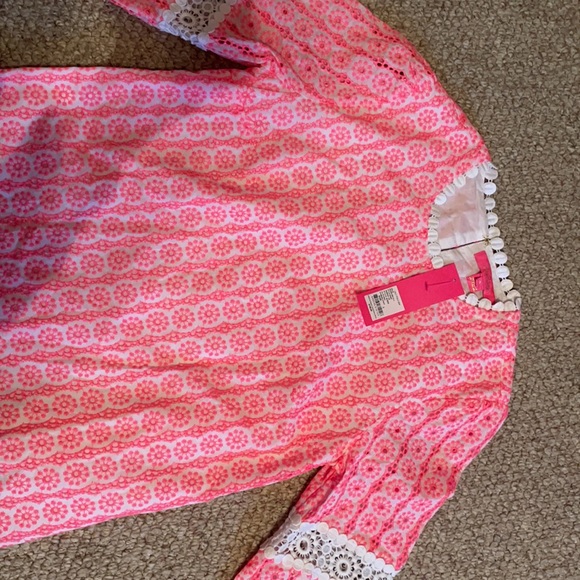 COPY - Lilly Pulitzer Top - Picture 6 of 11